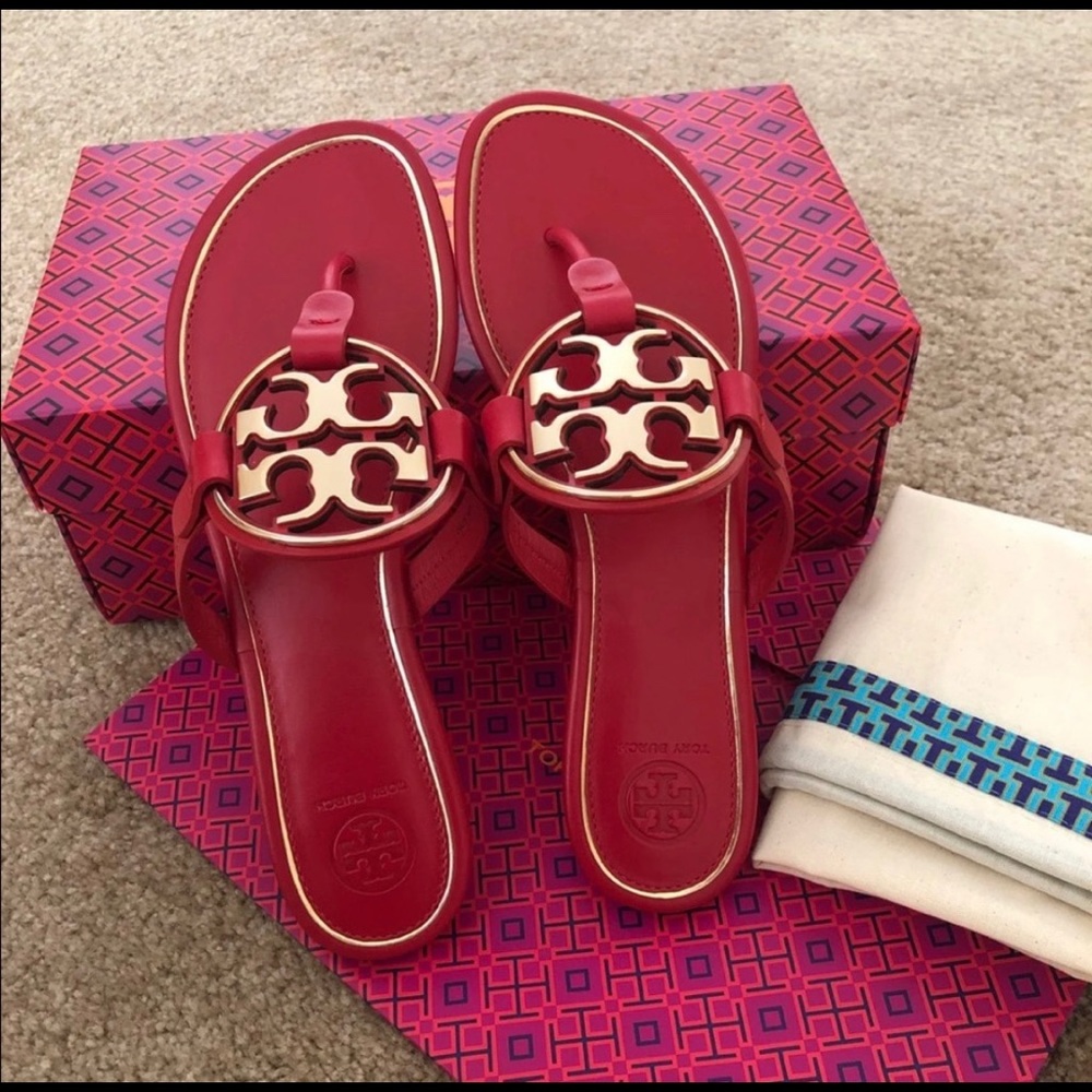 NWT Tory Burch red sandals with gold detailing